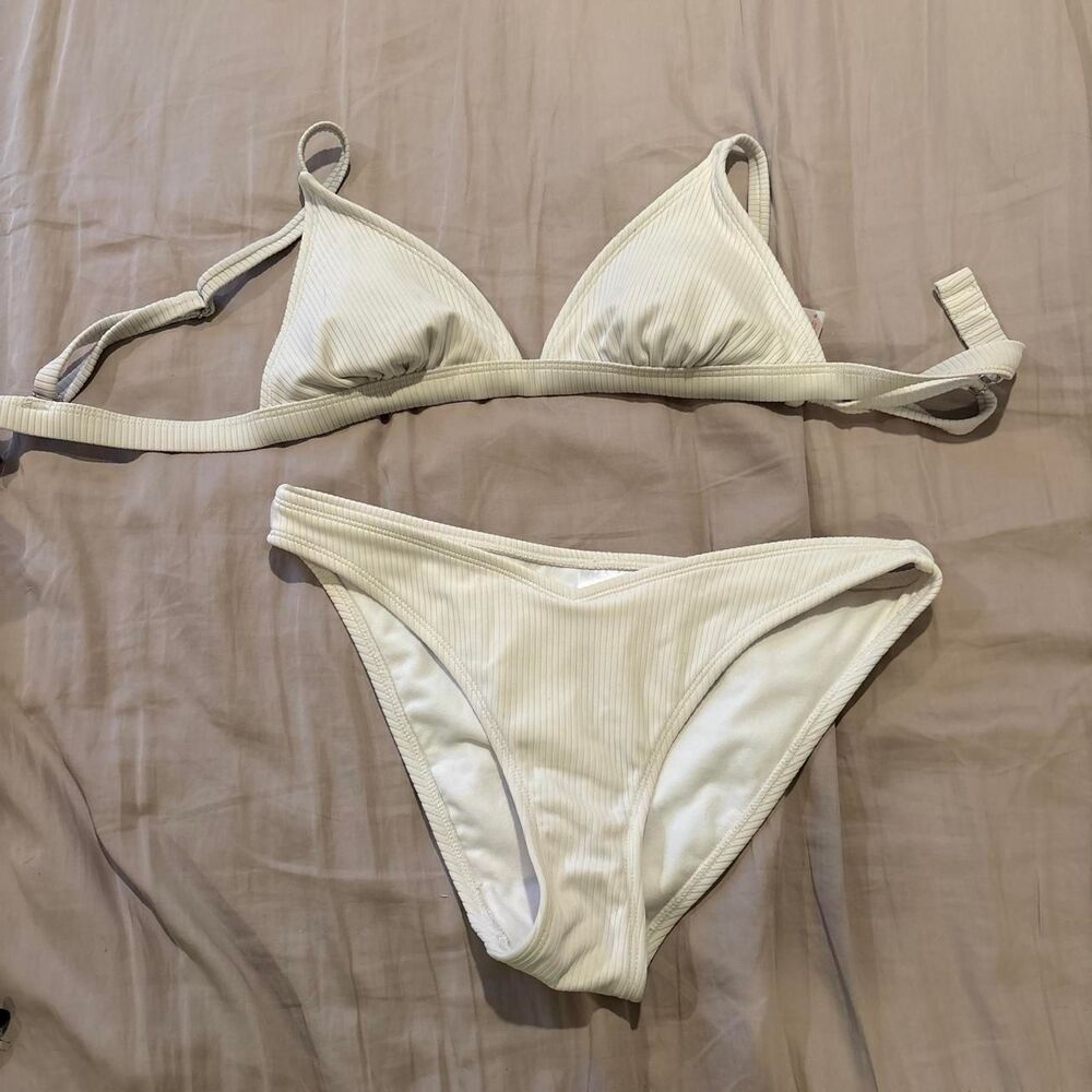 Xhilaration Women's White and Cream Bikinis-and-tankini-sets